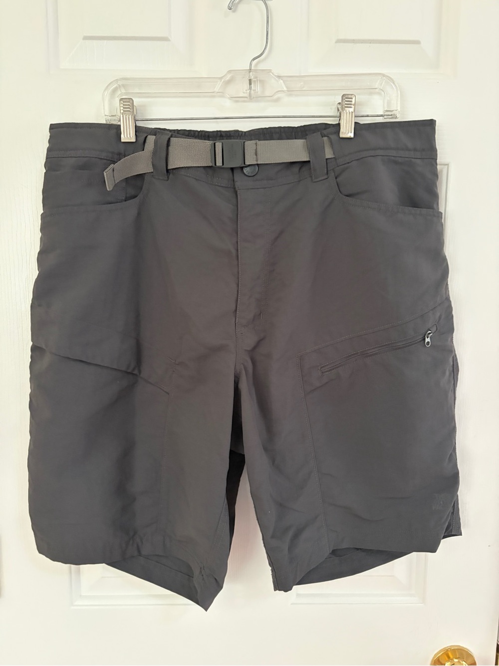 The North Face Men's Paramount Trail Shorts w Belt. Large.